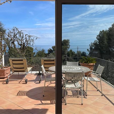 ディアーノ・マリーナ Casa Pinetaヴィラ エクステリア 写真